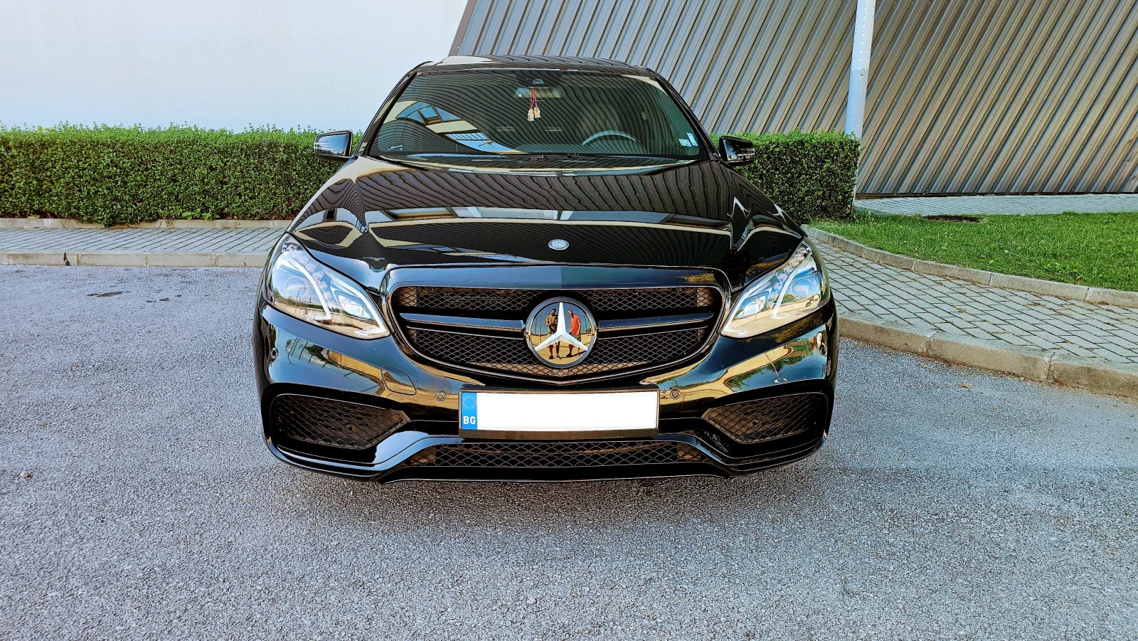 Mercedes-Benz E 500 AMG 63 - изображение 3