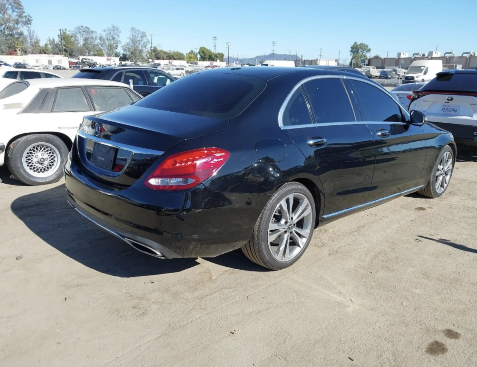 Mercedes-Benz C 300  - изображение 4