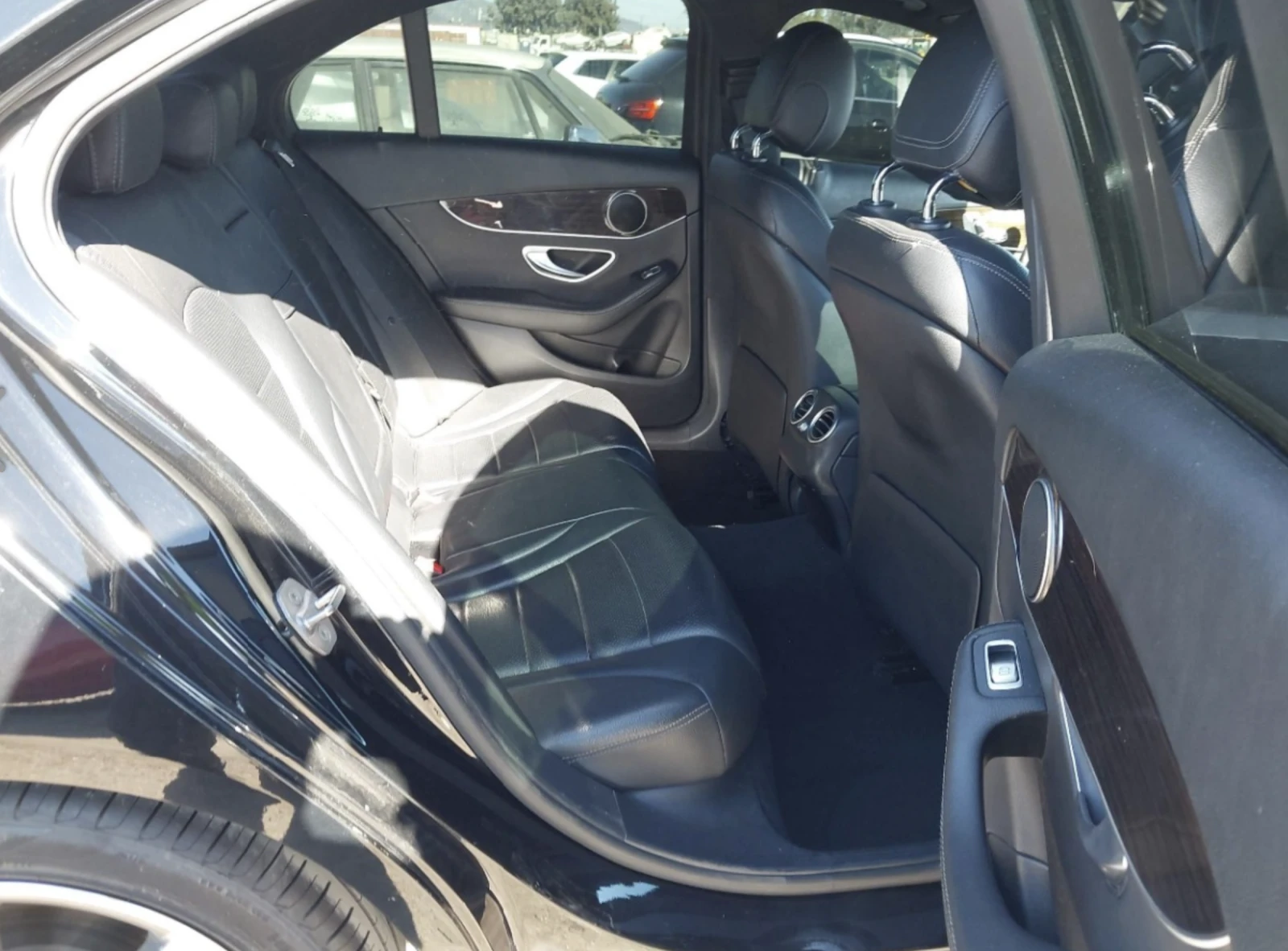 Mercedes-Benz C 300  - изображение 8