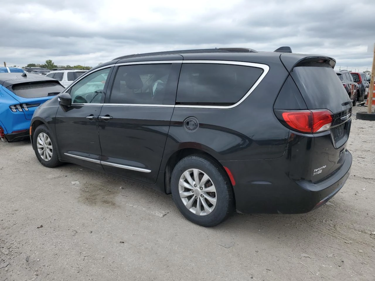 Chrysler Pacifica 3, 6 L Pentastar  - изображение 3