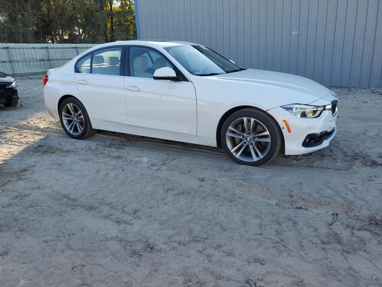 BMW 340 Keyless* SAT кутия* 360* Harman Kardon* Distronic* - изображение 4