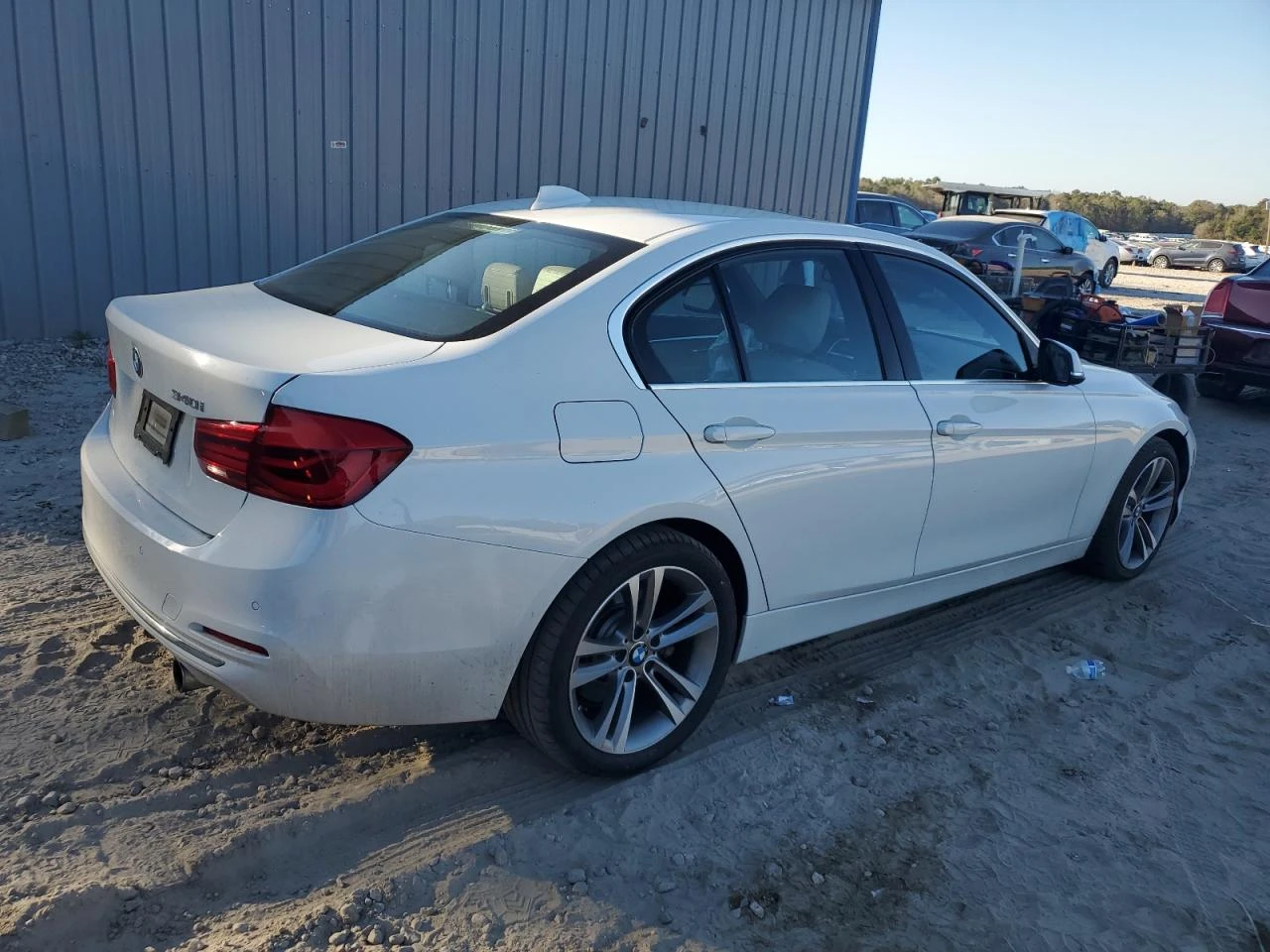 BMW 340 Keyless* SAT кутия* 360* Harman Kardon* Distronic* - изображение 3