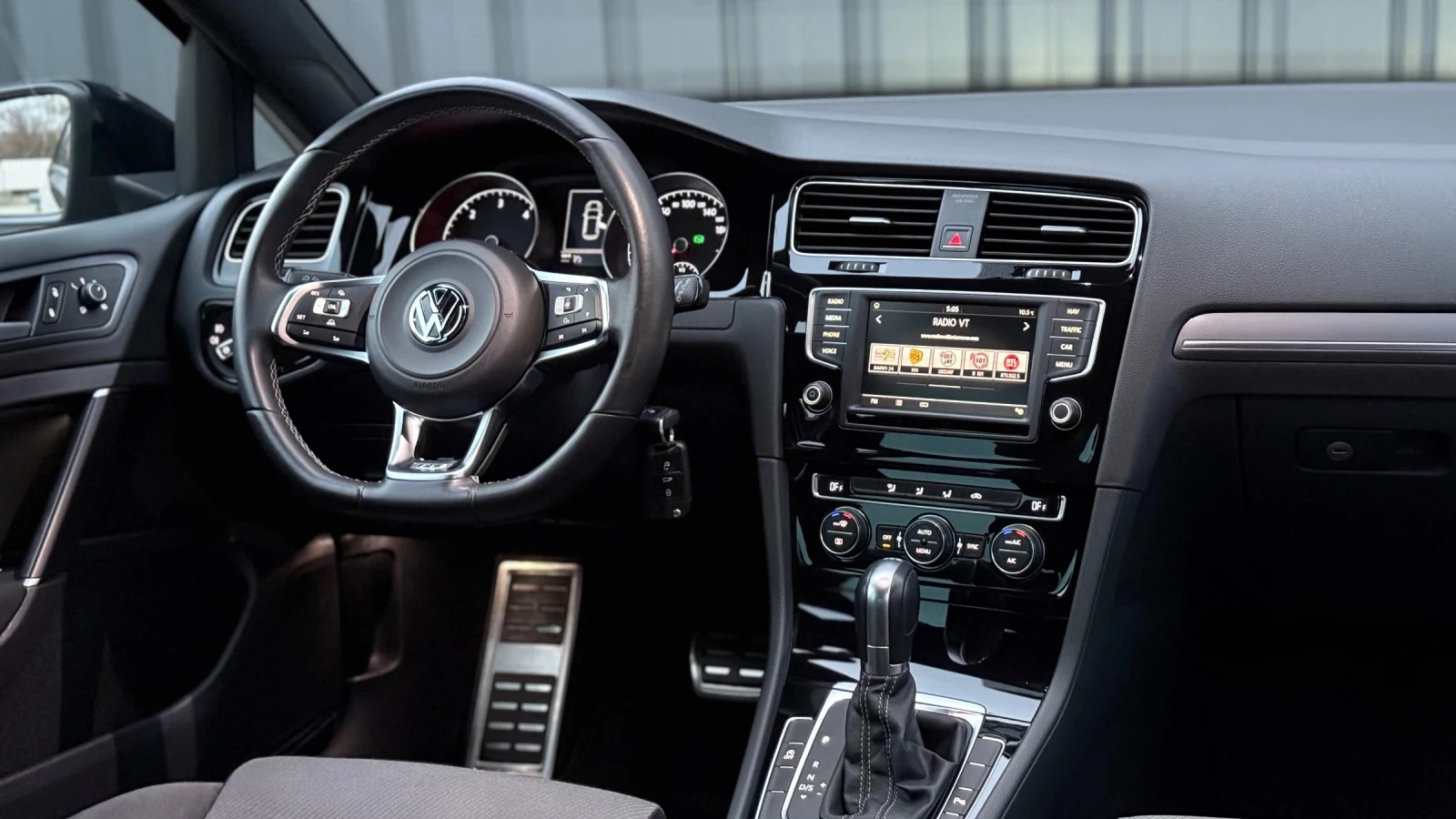 VW Golf R-LINE DSG , снимка 8 - Автомобили и джипове - 53366097