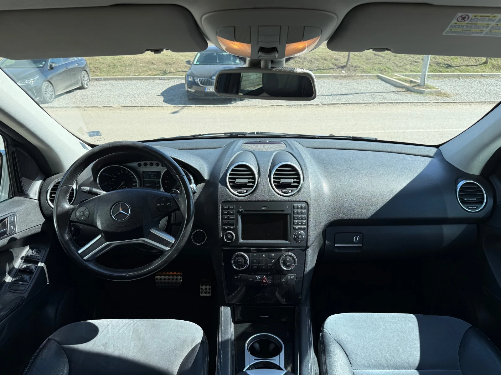 Mercedes-Benz ML 320, снимка 9 - Автомобили и джипове - 56679433