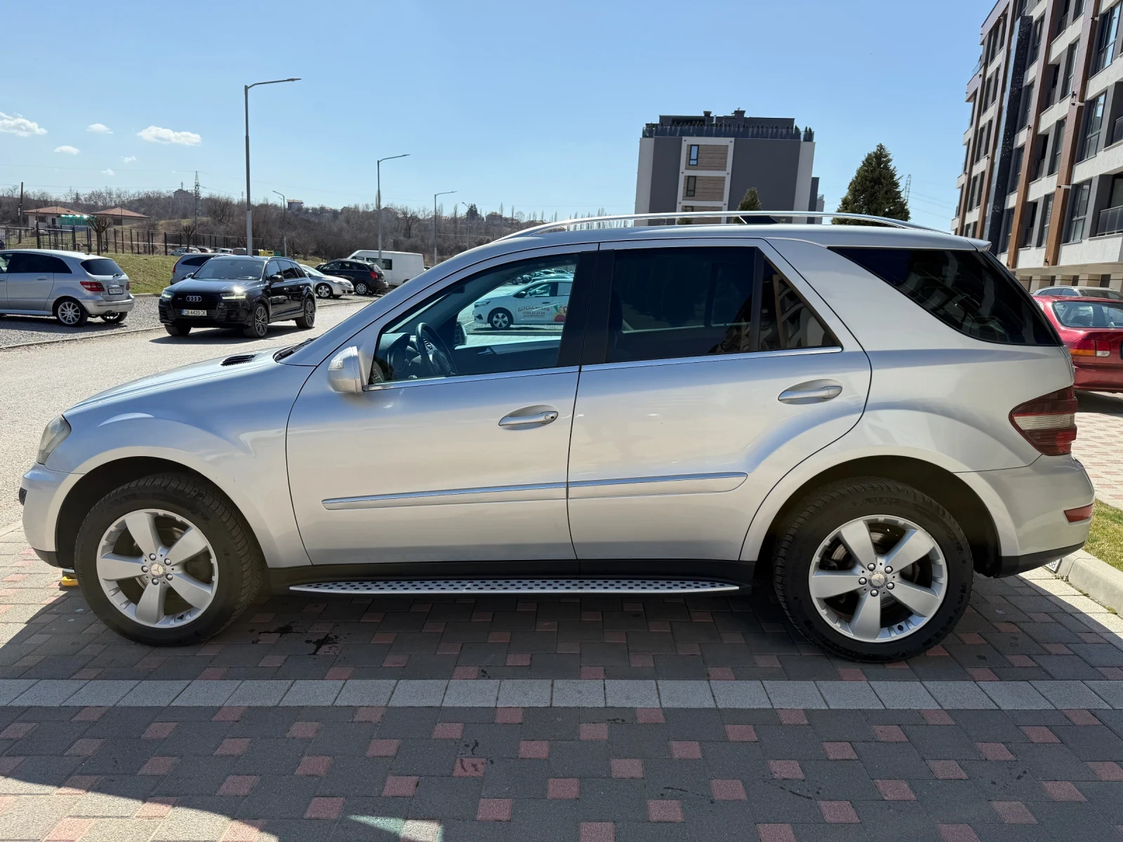 Mercedes-Benz ML 320, снимка 4 - Автомобили и джипове - 56679433