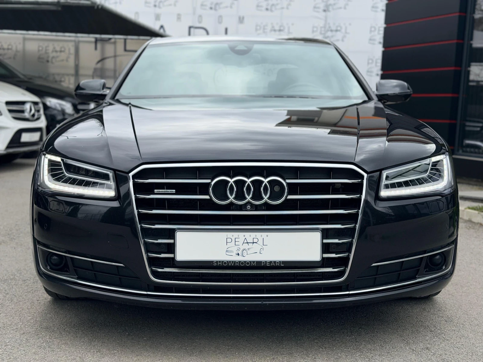 Audi A8 3.0TDI quattro Soft-Close Pano Night 360 BOSE HUD, снимка 2 - Автомобили и джипове - 53950378