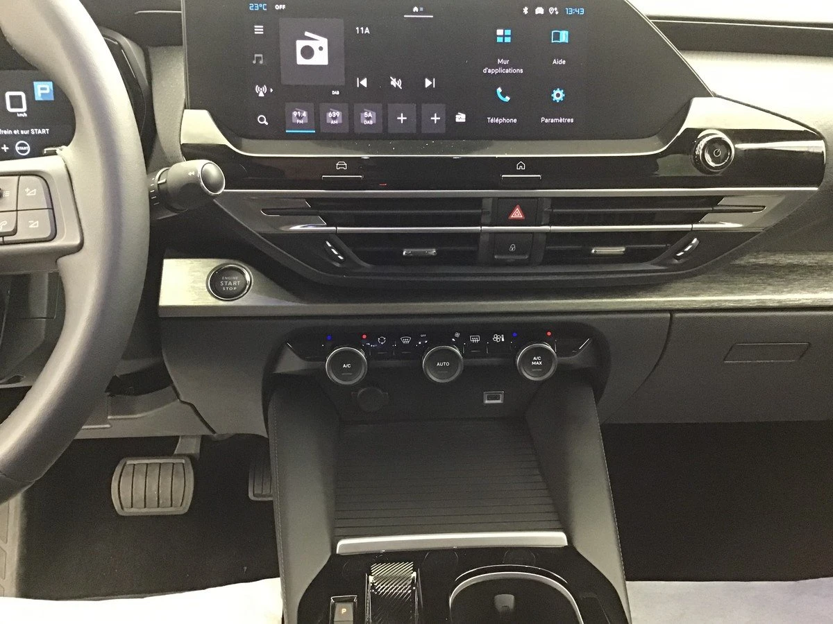 Citroen C5X 1.2 Feel, снимка 11 - Автомобили и джипове - 54042815