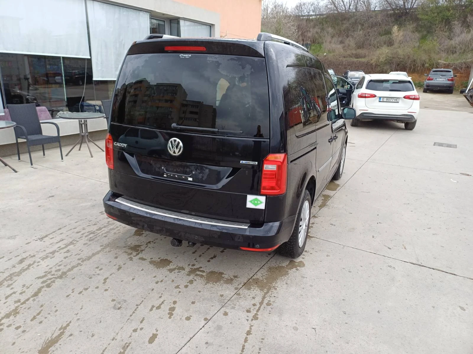 VW Caddy TGI metan, снимка 6 - Автомобили и джипове - 54153141