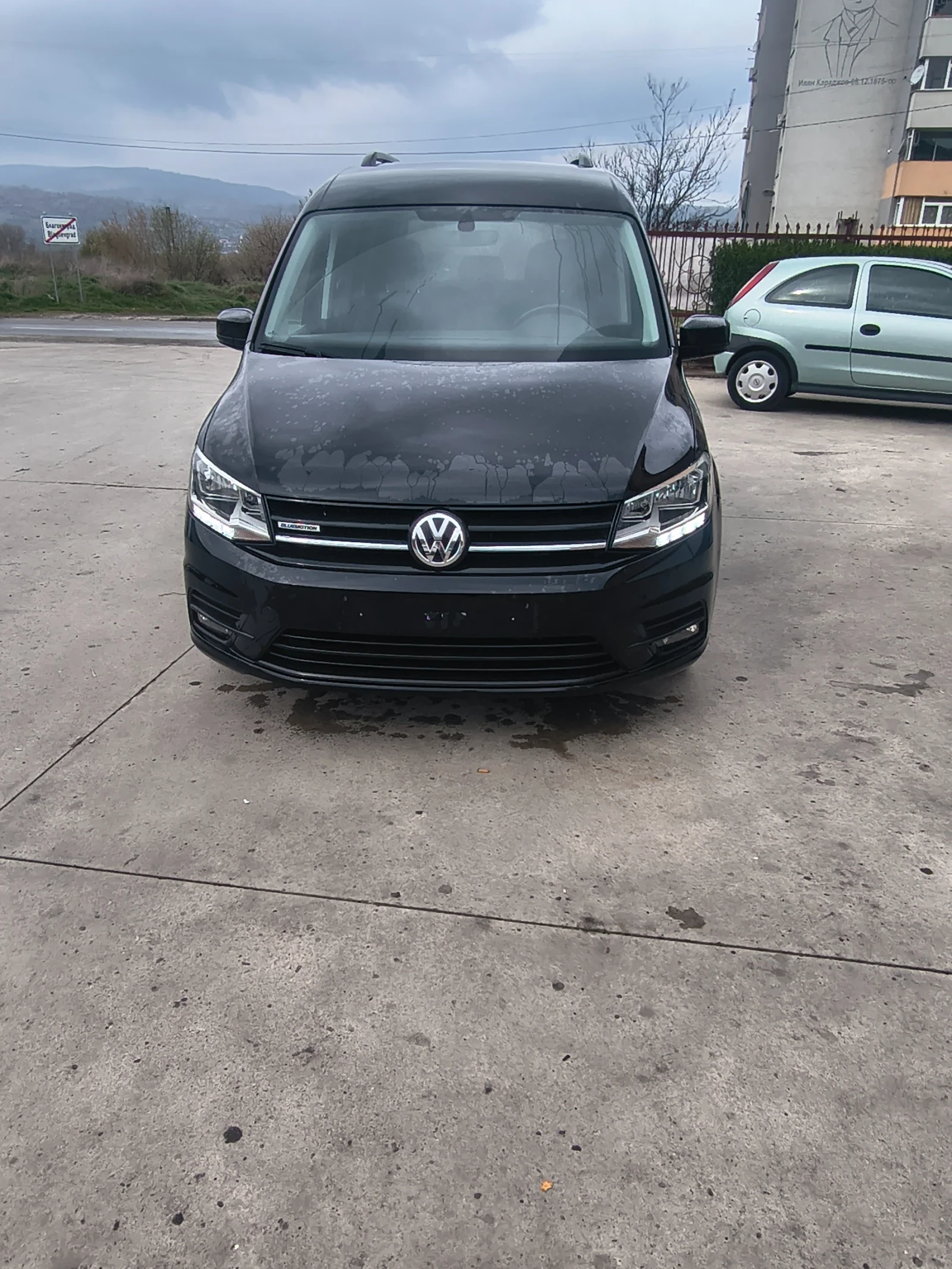 VW Caddy TGI metan, снимка 2 - Автомобили и джипове - 54153141