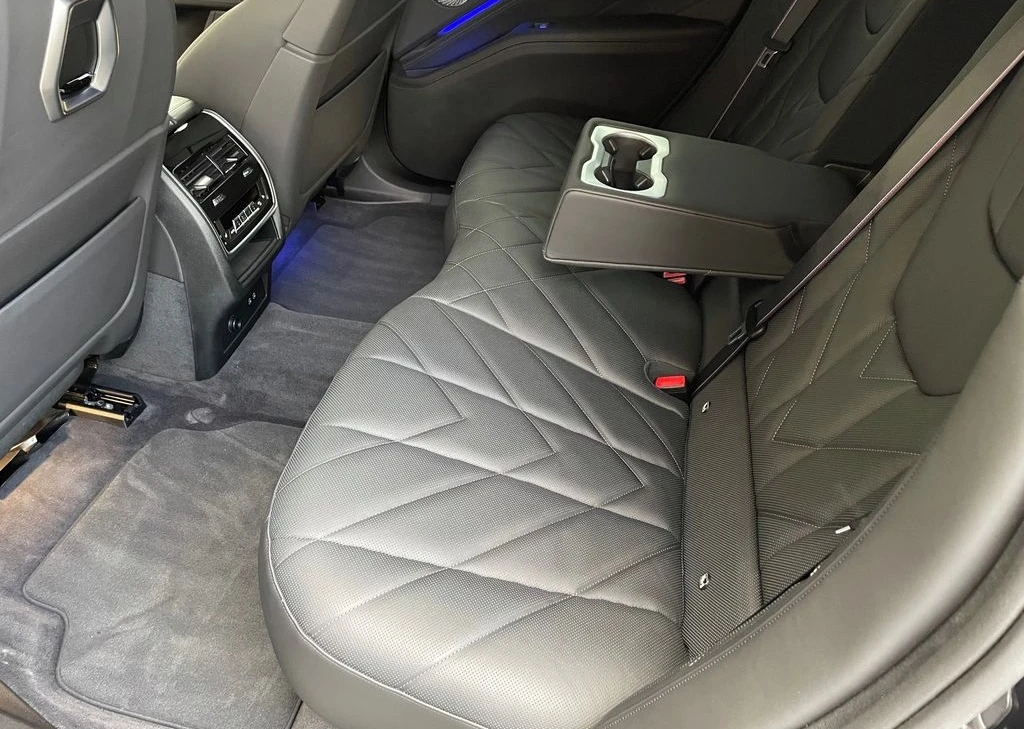 BMW XM, снимка 5 - Автомобили и джипове - 54626840