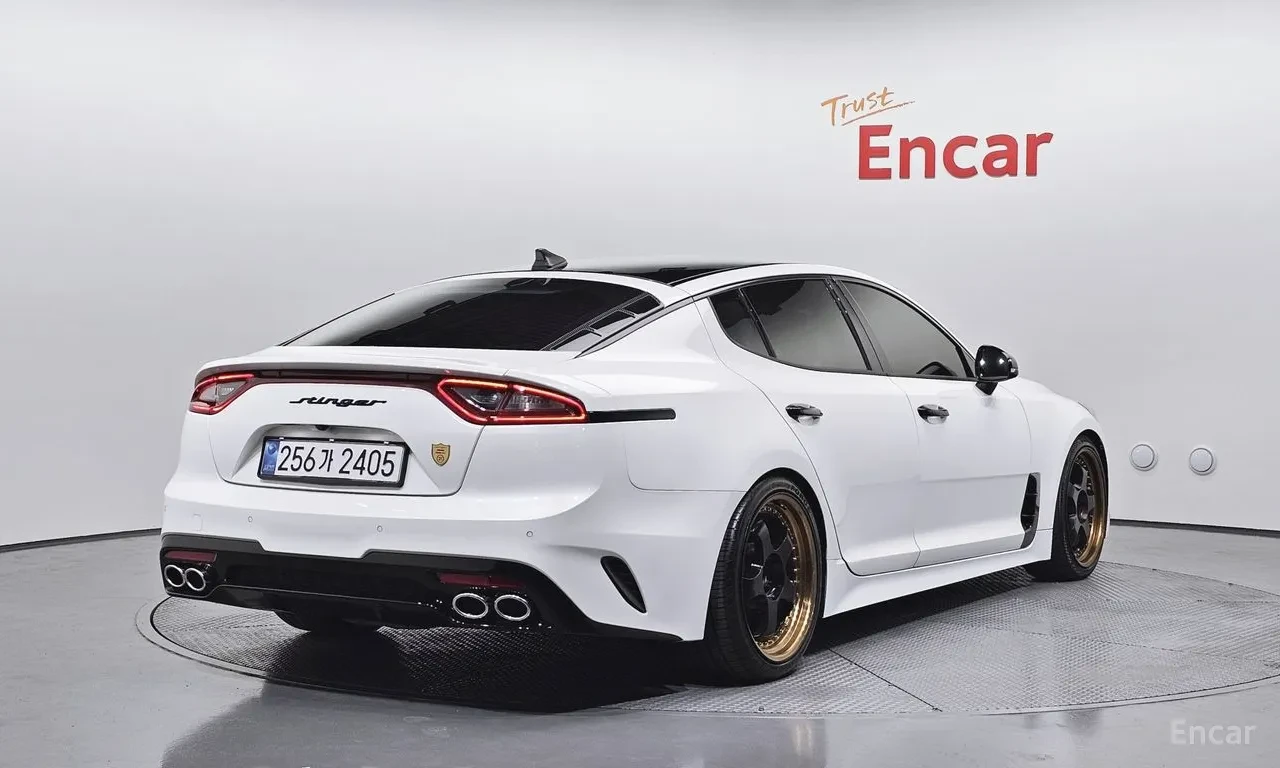 Kia Stinger TURBO MASTERS* ОБДУХ* AWD* MODIFICATION* КРАЙНА ЦЕ, снимка 4 - Автомобили и джипове - 54750299