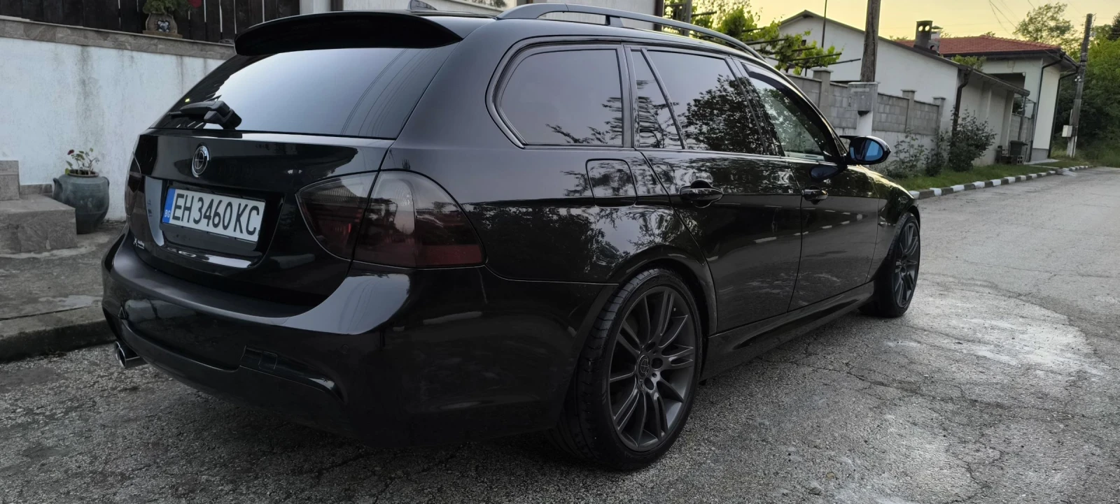 BMW 330 XI, снимка 5 - Автомобили и джипове - 54873347