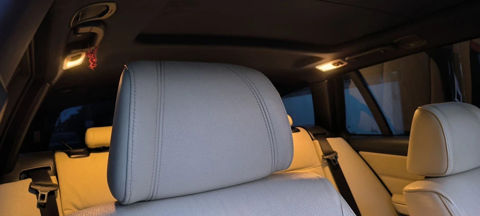 BMW 330 XI, снимка 14 - Автомобили и джипове - 54873347