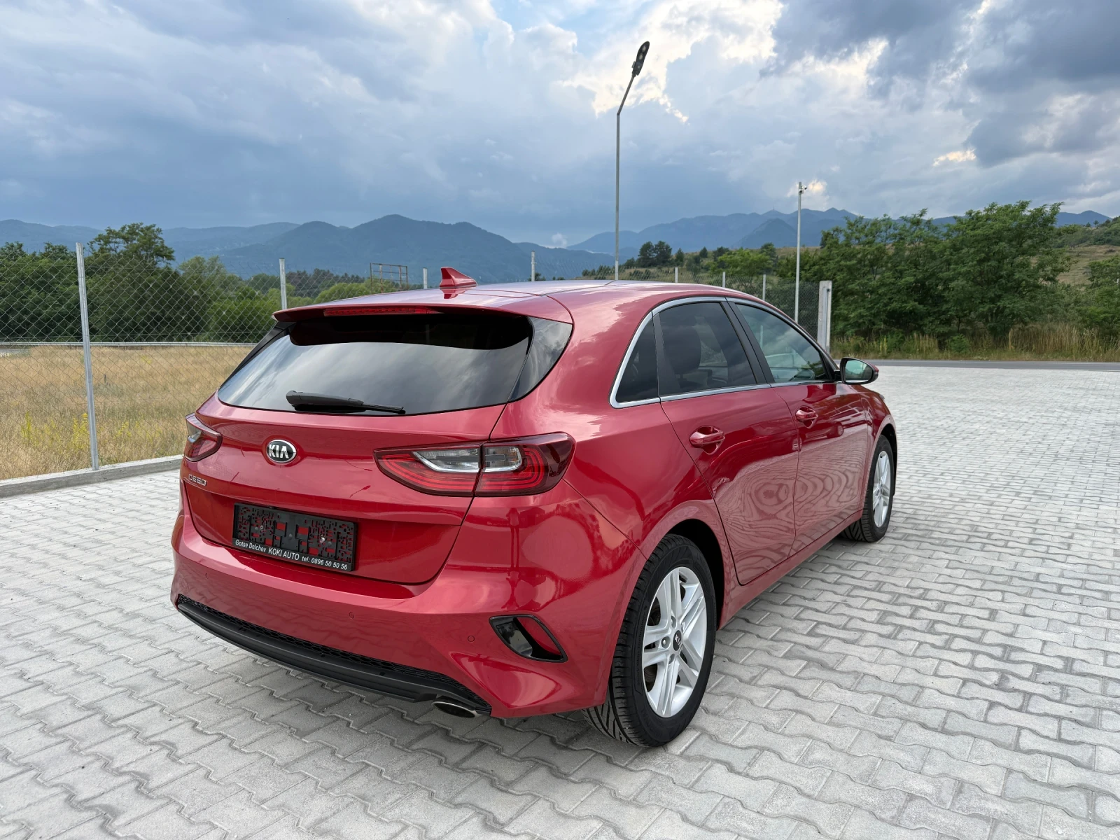 Kia Ceed 1.6CRDI NAVI CAMERA, снимка 6 - Автомобили и джипове - 55003238