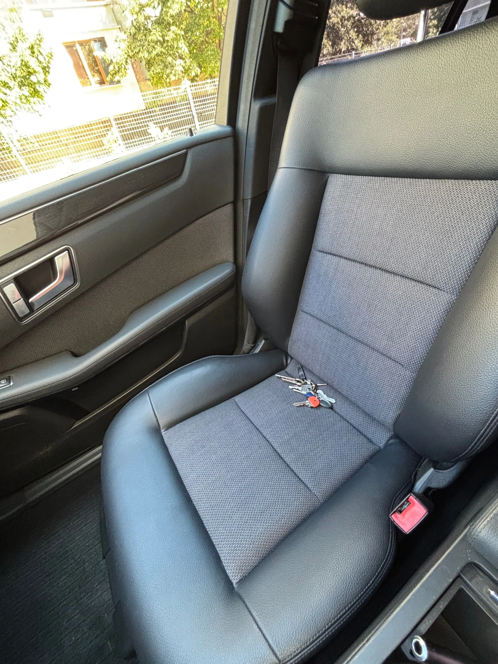 Mercedes-Benz E 200 | Mobile.bg � ����������� 12