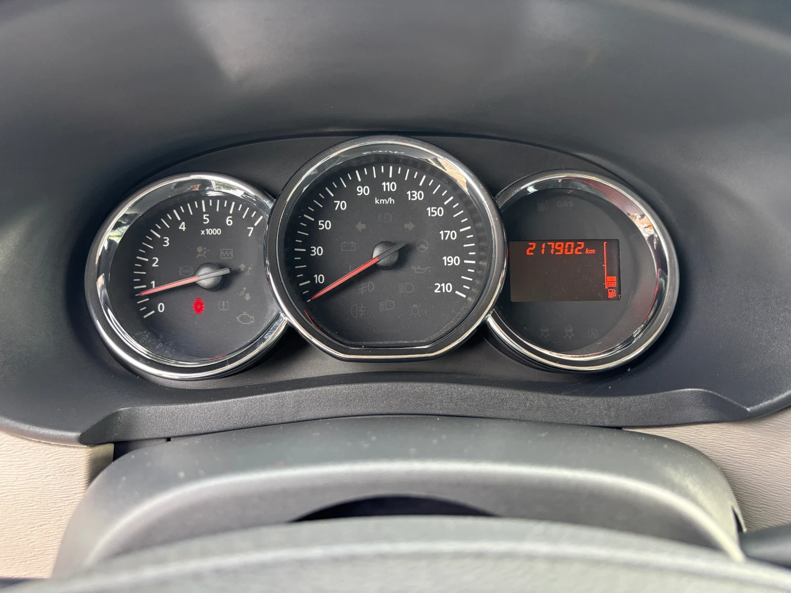 Dacia Lodgy 1.6 I + GPL, снимка 9 - Автомобили и джипове - 55371479