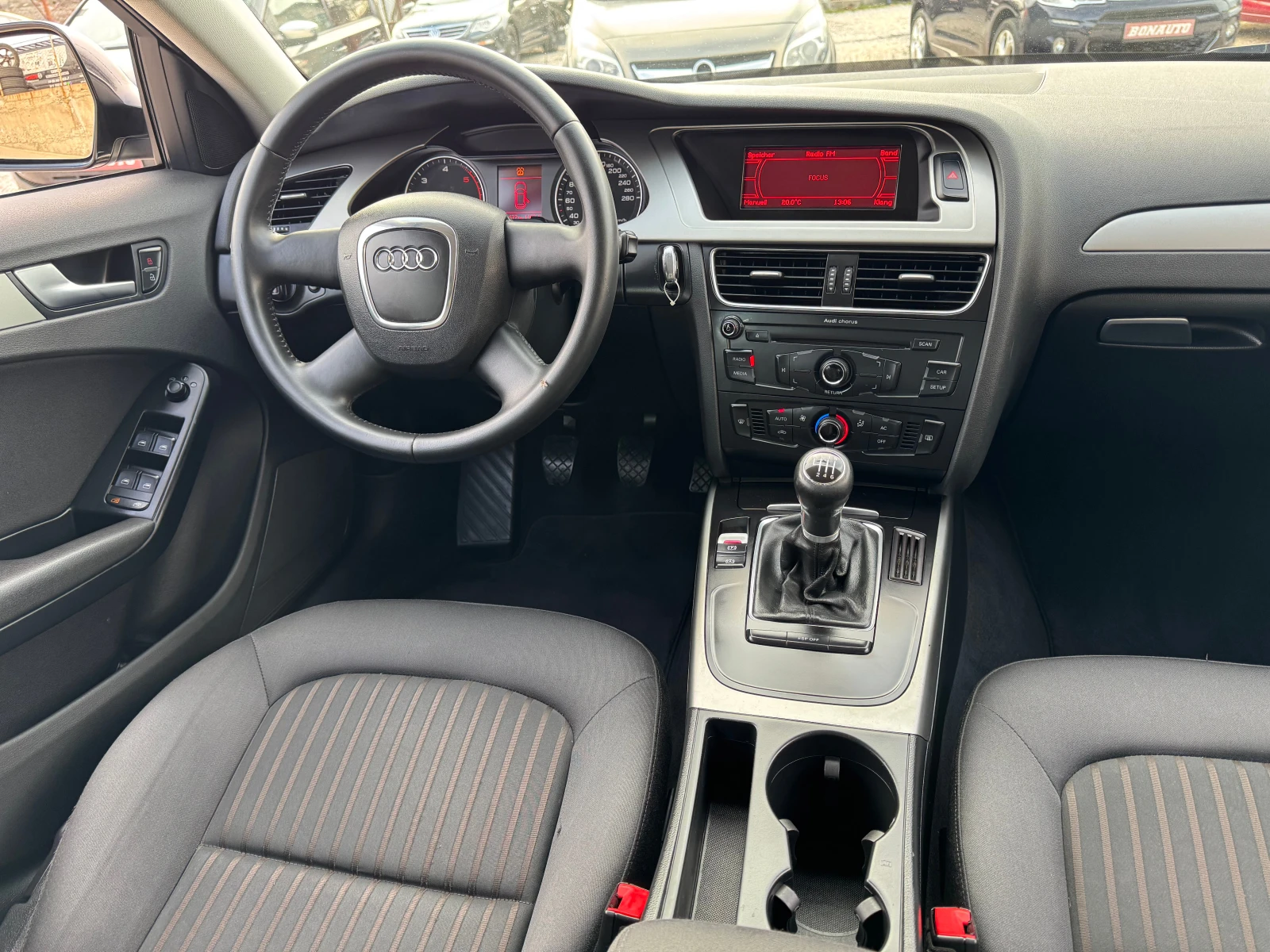 Audi A4 2.0TDI, снимка 12 - Автомобили и джипове - 55830219