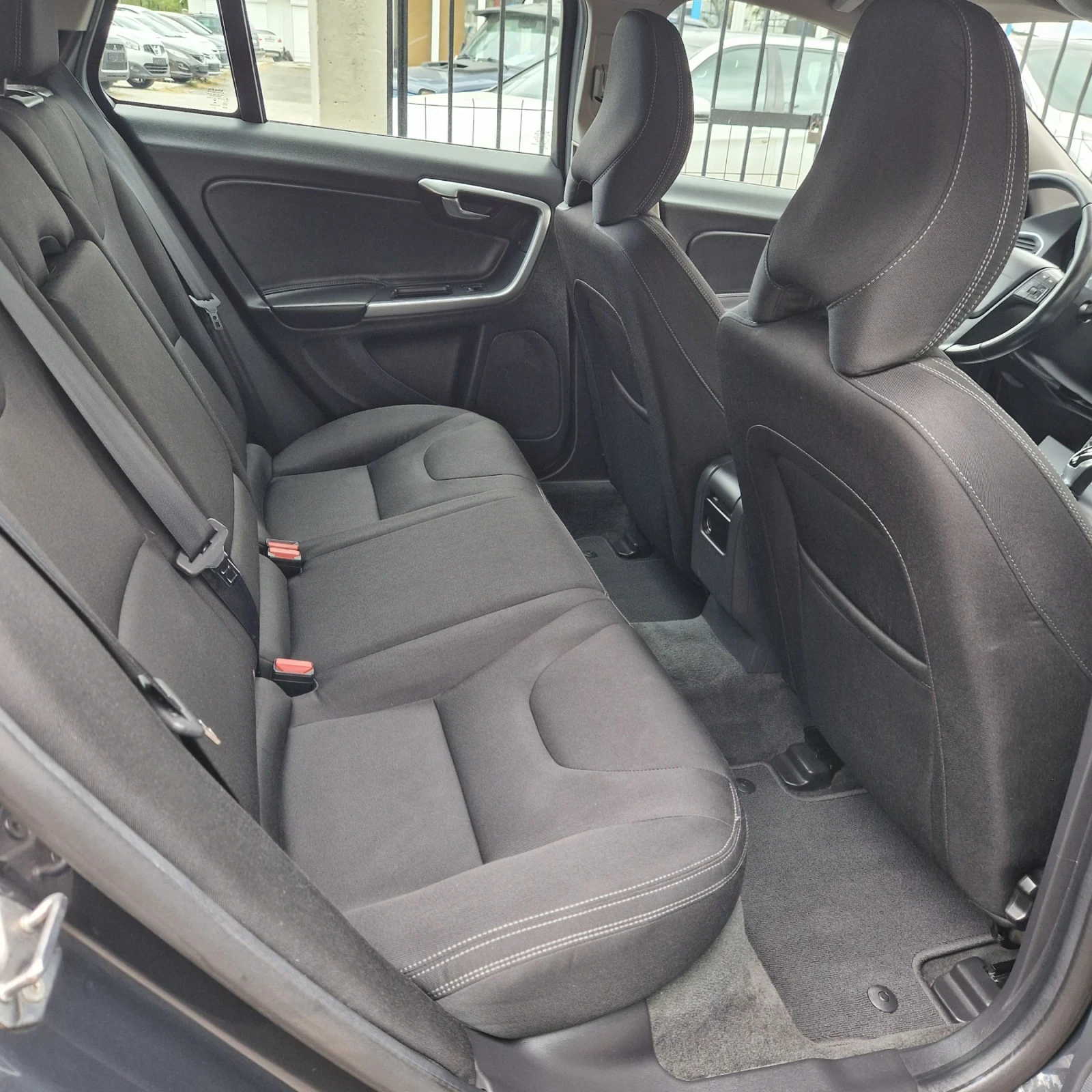 Volvo V60 2.0D-D2 AUTOMAT | Mobile.bg � ����������� 15