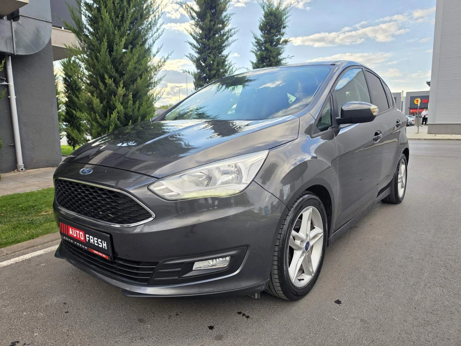 Ford C-max 1.6/ 150к.с, Фейс лифт, снимка 3 - Автомобили и джипове - 56342932