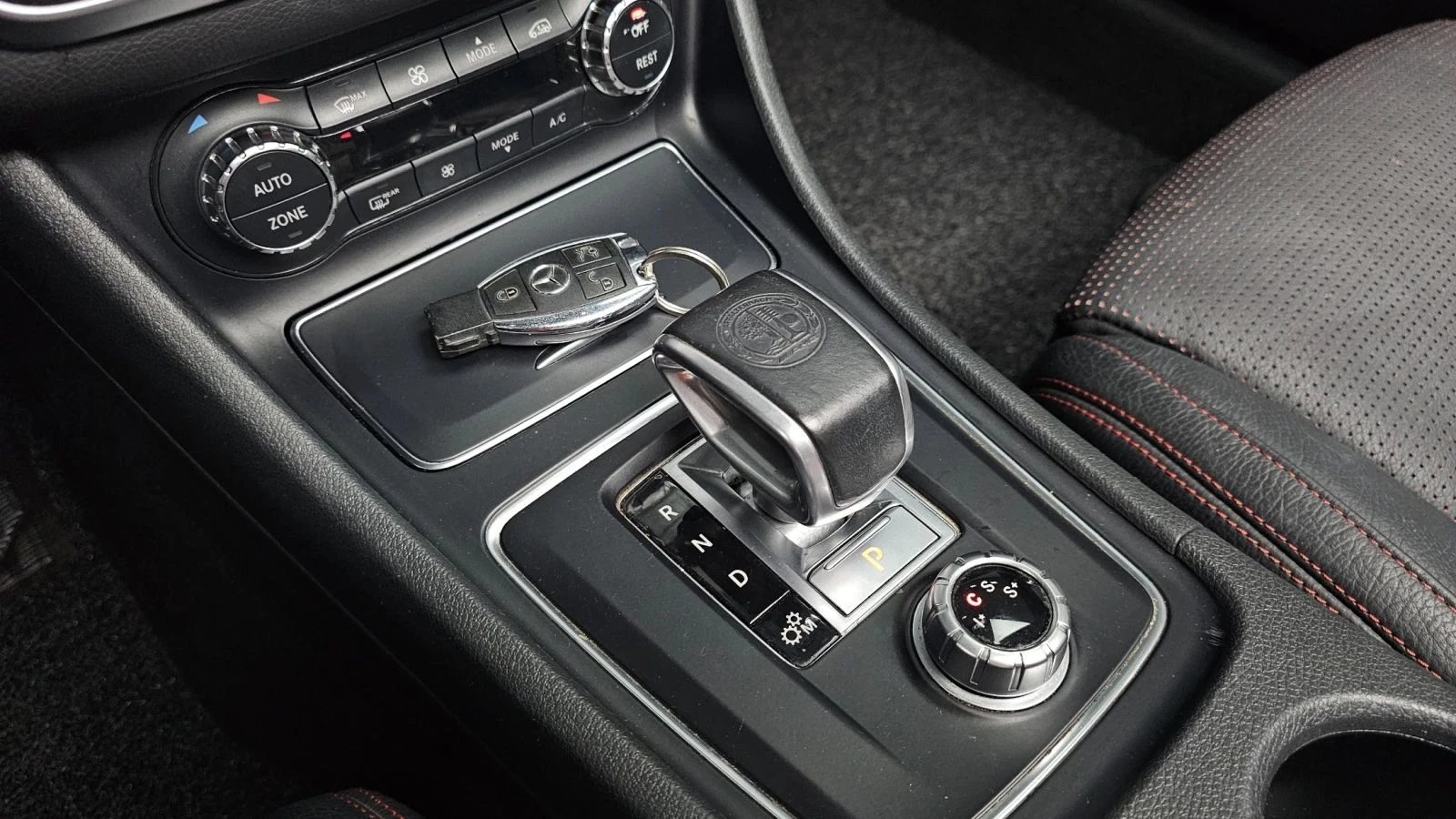Mercedes-Benz CLA 45 AMG, снимка 9 - Автомобили и джипове - 56685431