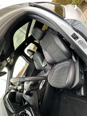 Ford Kuga 4x4 ST Line /DISTRONIC/LED KAMERA NAVI PANORAMA!!!, снимка 9