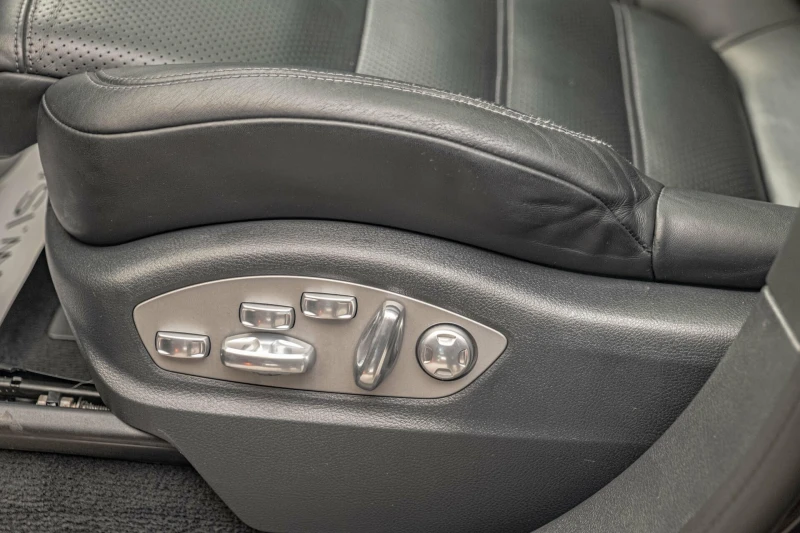 Porsche Cayenne 4.2TDI/PDLS/PCM/Chrono/Sport-Edition/Подгрев, снимка 8 - Автомобили и джипове - 52298283