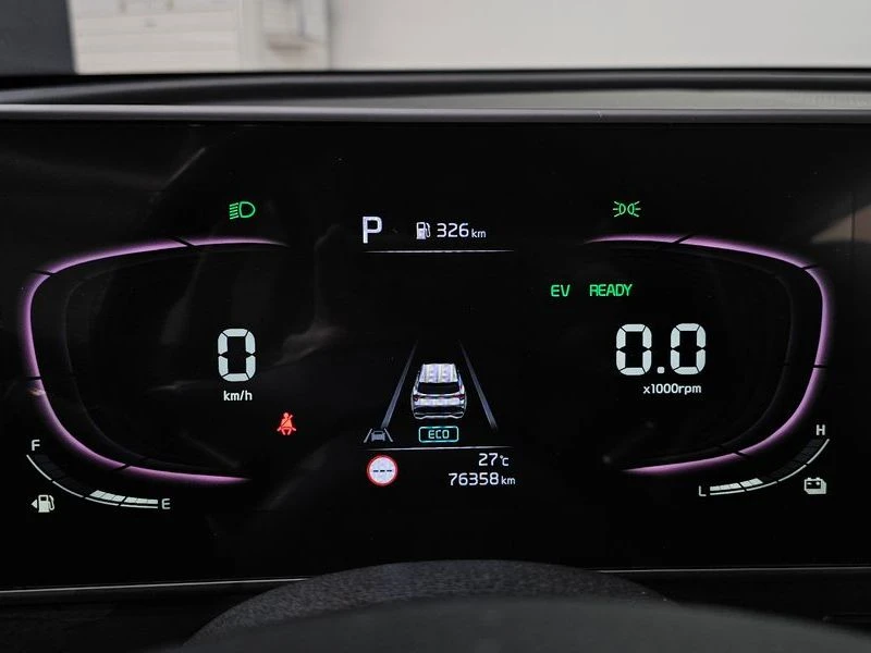 Kia Sportage Prestige 2WD| 226к.с.| ВКЛ.ТЕХНОТЕСТ, снимка 8 - Автомобили и джипове - 55261986