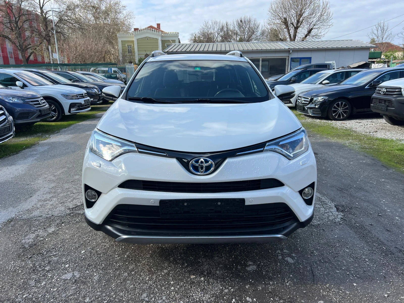 Toyota Rav4 2.5I HYBRID 4x4 Швейцария  - изображение 2