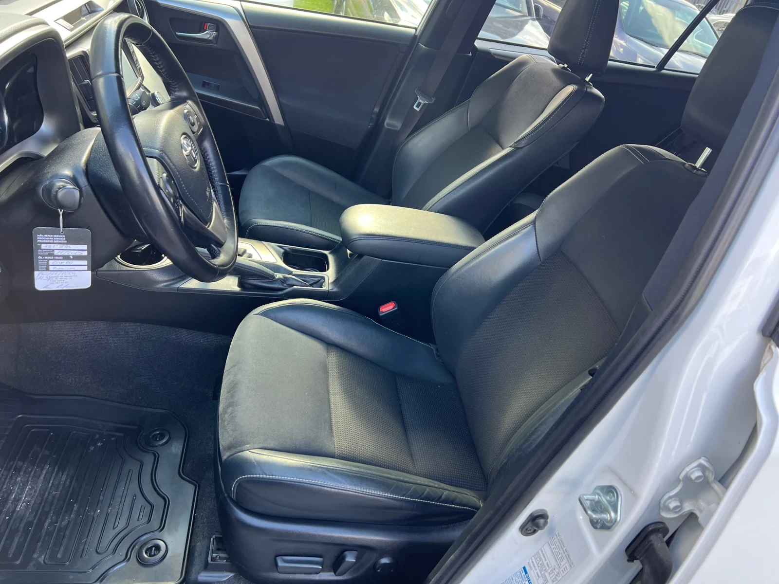 Toyota Rav4 2.5I HYBRID 4x4 Швейцария  - изображение 10