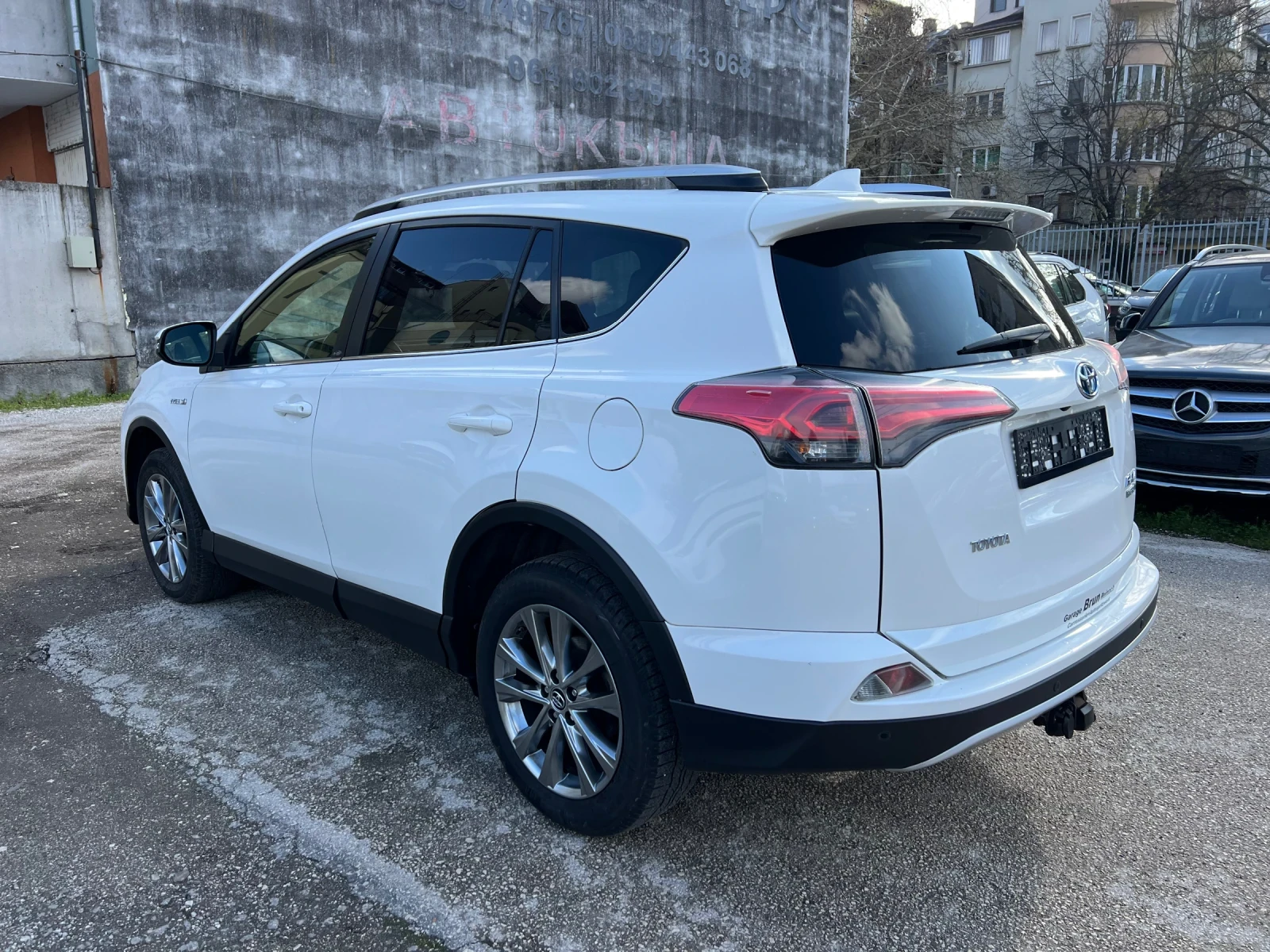 Toyota Rav4 2.5I HYBRID 4x4 Швейцария  - изображение 7