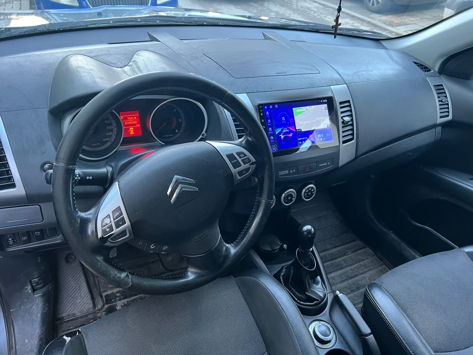 Citroen C-Crosser  - изображение 9