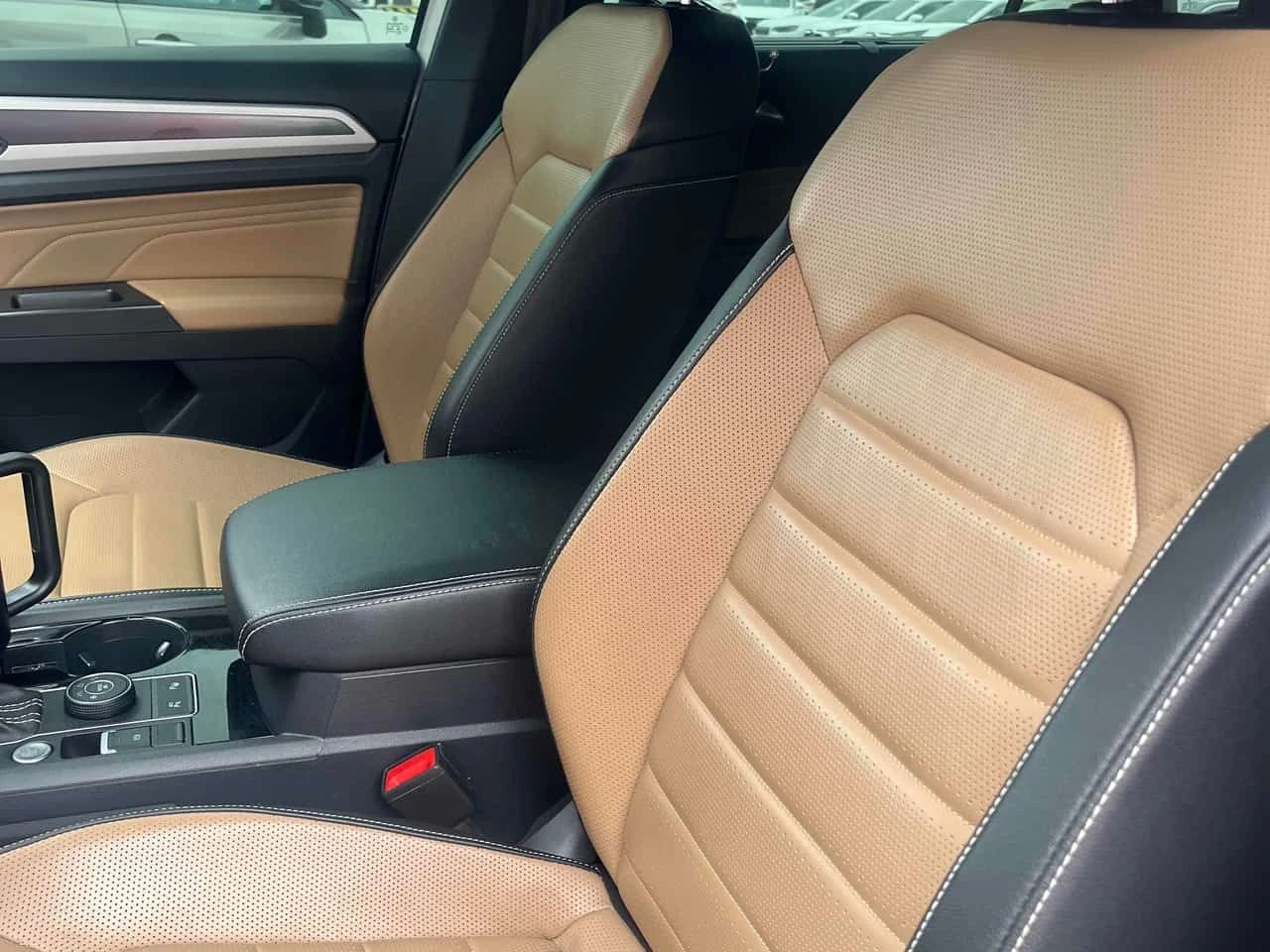 VW Atlas | Execline | CROSS SPORT | PANO | ОБДУХВАНЕ | DIS|, снимка 10 - Автомобили и джипове - 53985807