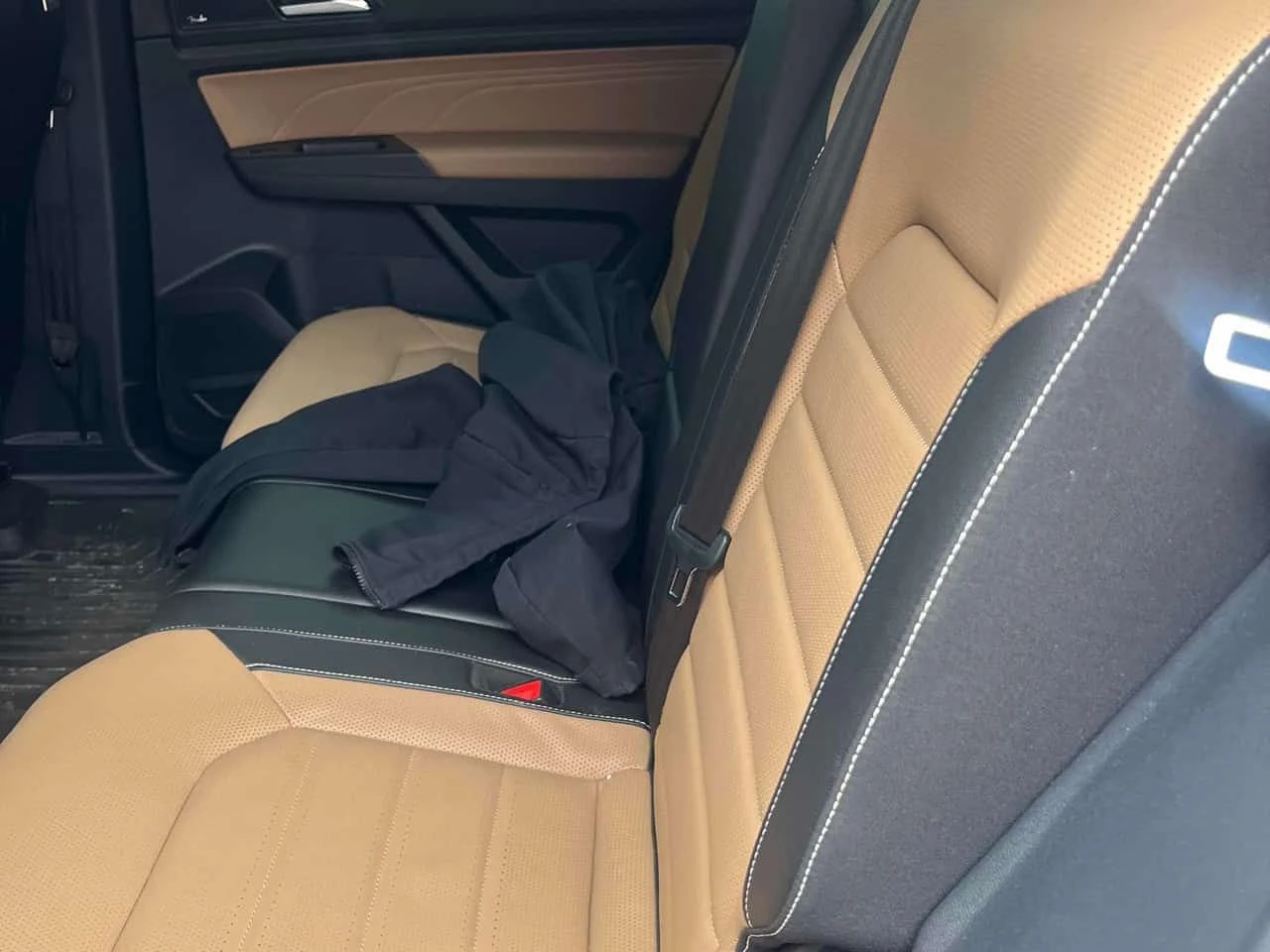 VW Atlas | Execline | CROSS SPORT | PANO | ОБДУХВАНЕ | DIS|, снимка 11 - Автомобили и джипове - 53985807