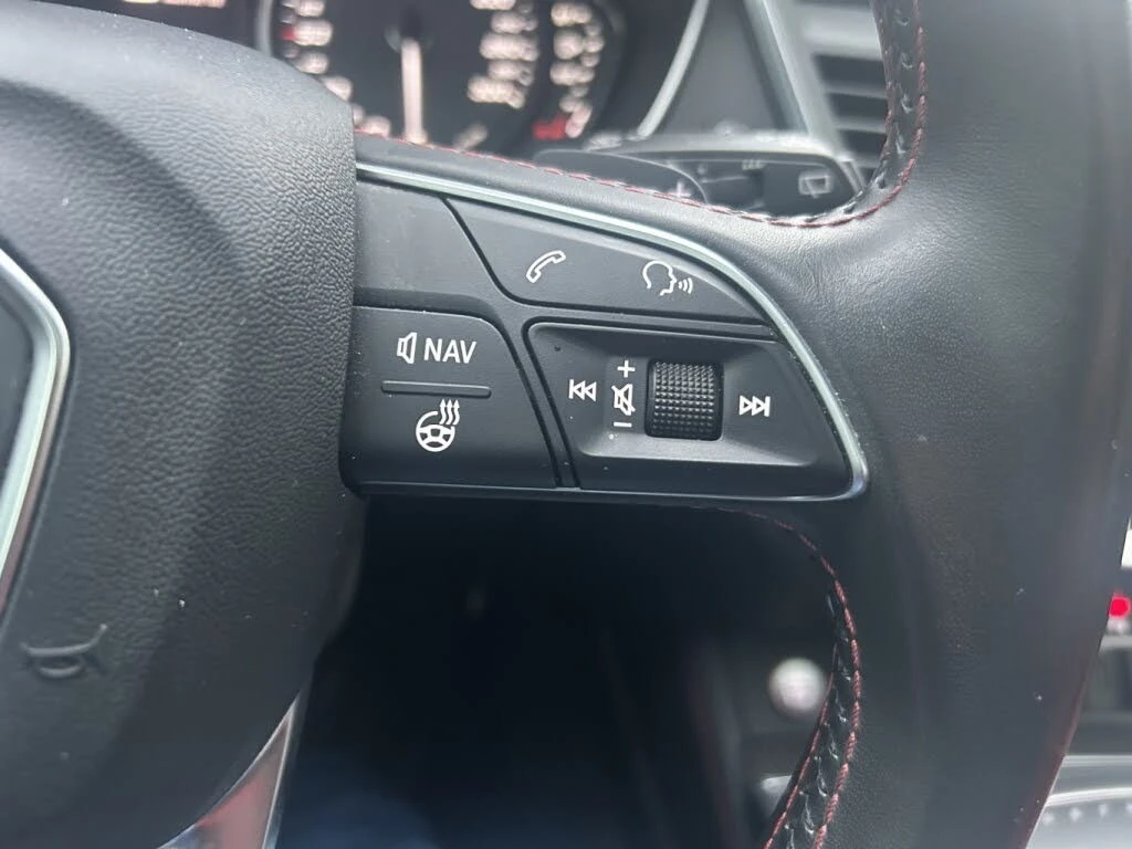 Audi SQ5 quattro* Progressiv* АвтоКредит* (ЦЕНА ДО БГ), снимка 13 - Автомобили и джипове - 54001938