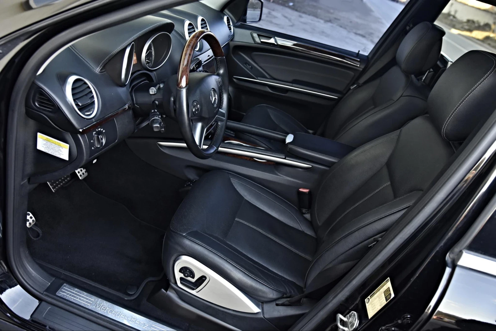 Mercedes-Benz GL 500 Grand Edition full max !!, снимка 8 - Автомобили и джипове - 54763266