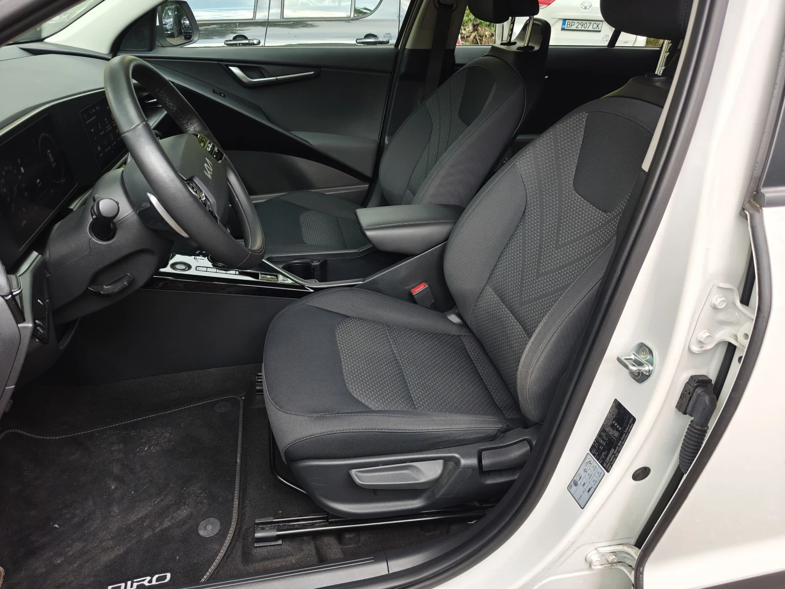 Kia Niro 64 KWH 204HP, снимка 9 - Автомобили и джипове - 54856794