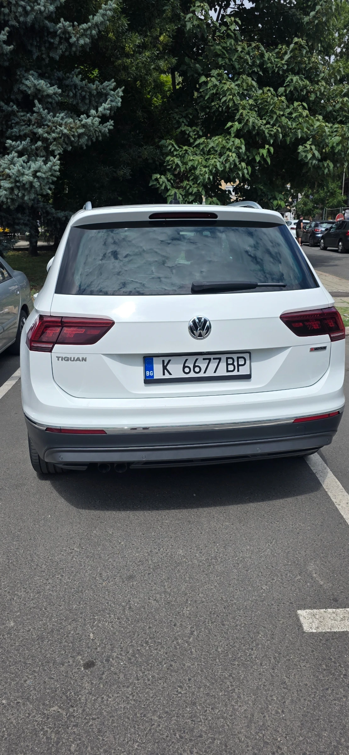 VW Tiguan 2.0 TDi, снимка 4 - Автомобили и джипове - 55416450