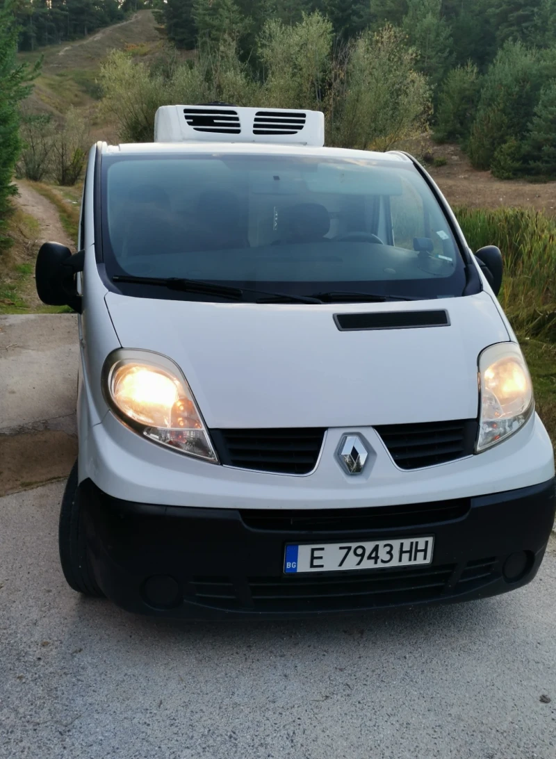 Renault Trafic, снимка 4 - Бусове и автобуси - 52358492