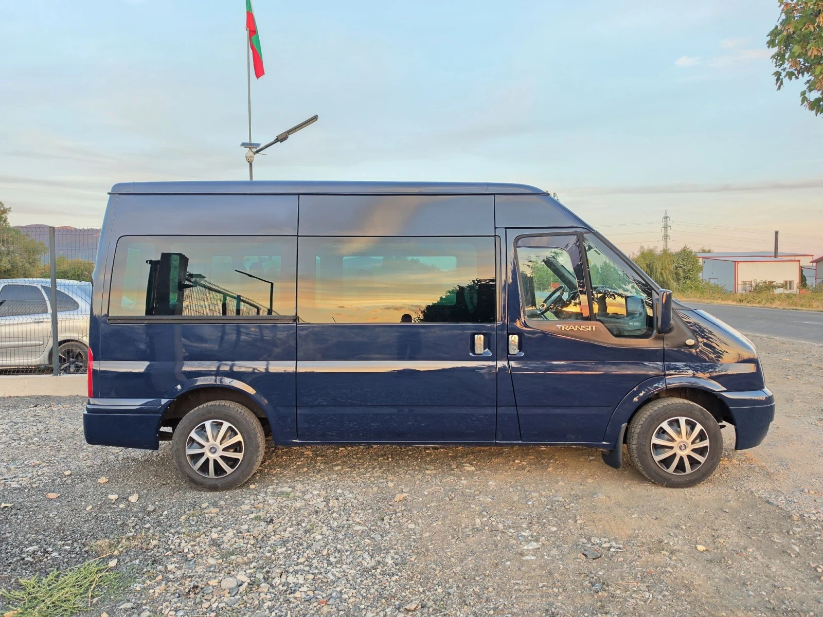 Ford Transit 2.2 tdci 130 8+ 1 klima, снимка 7 - Бусове и автобуси - 56216636