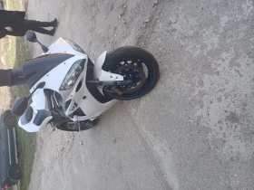 Yamaha YZF-R1 | Mobile.bg    12