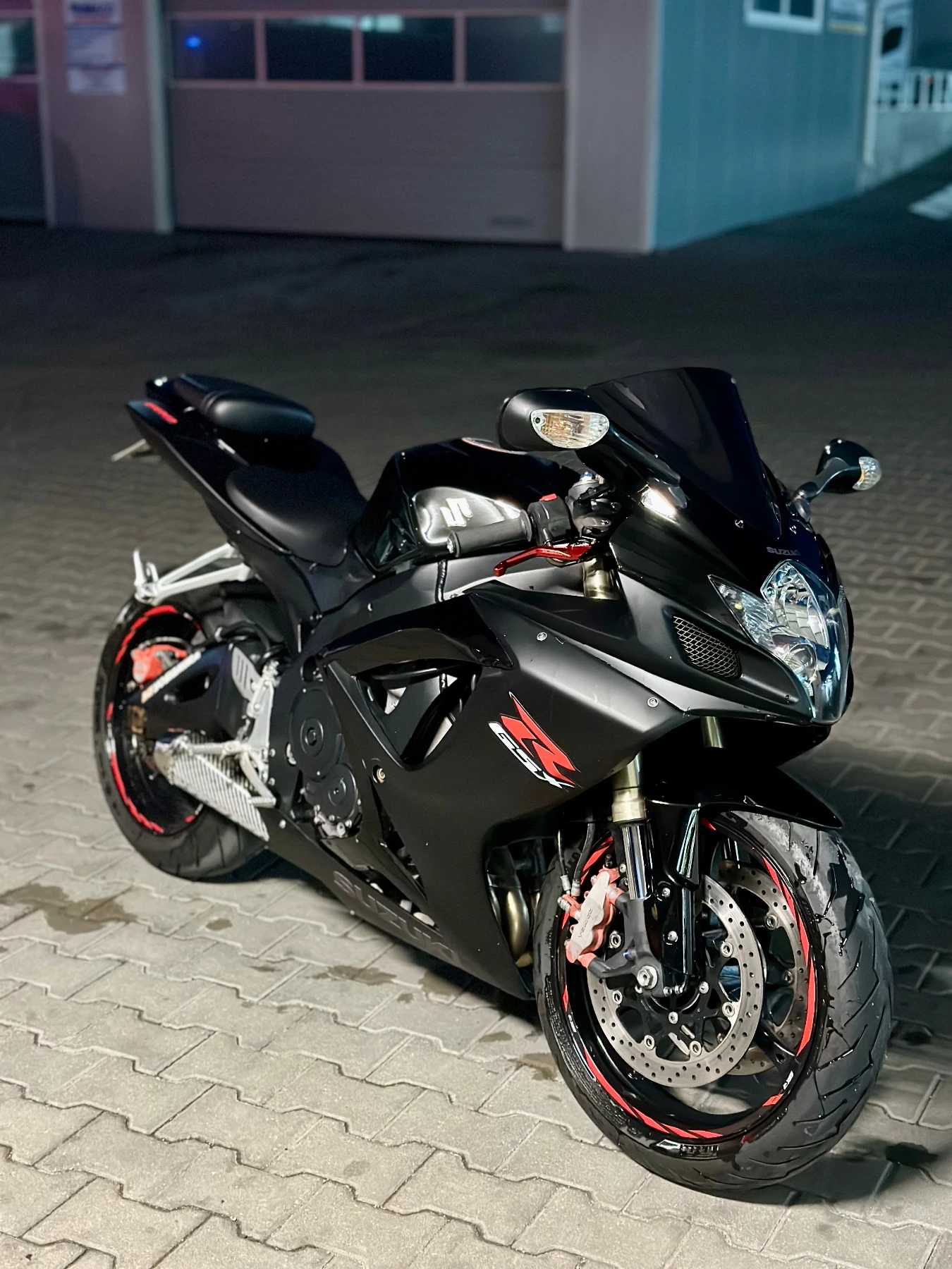 Suzuki Gsxr GSX-R 600 A2  - изображение 6