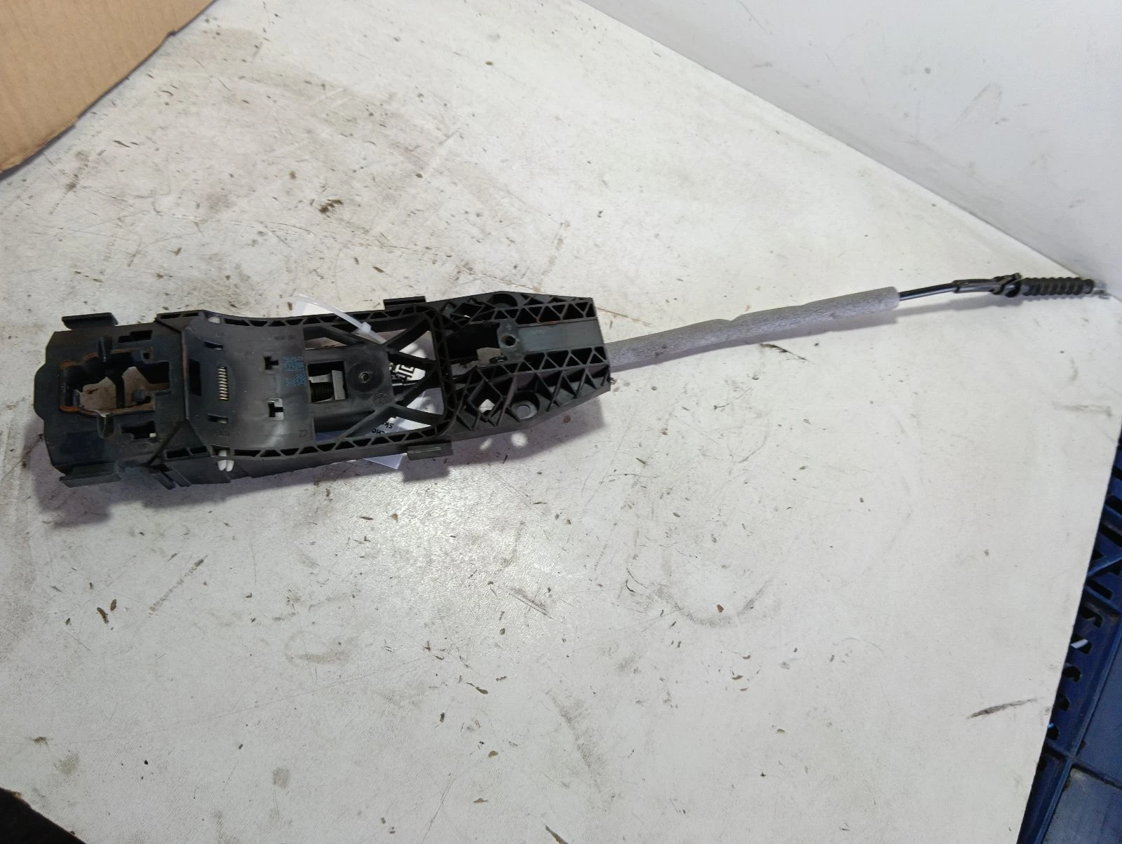 основа дръжка 5L0837885C Skoda Octavia