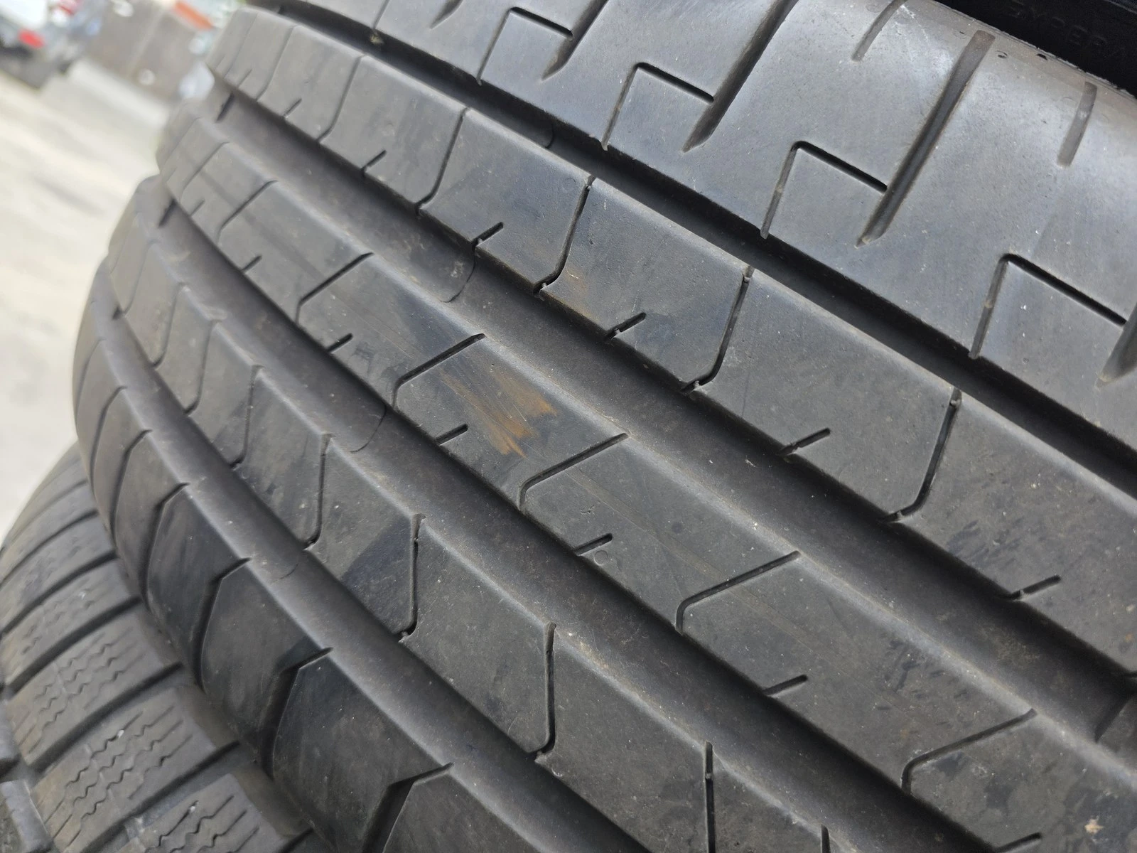 Гуми Летни 245/45R20, снимка 5 - Гуми и джанти - 56664448