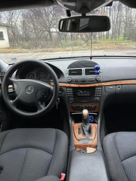 Mercedes-Benz E 220, снимка 7