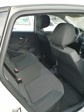 VW Polo Confordline  - 5000 € / 9779.15 лв. - 92153275 5