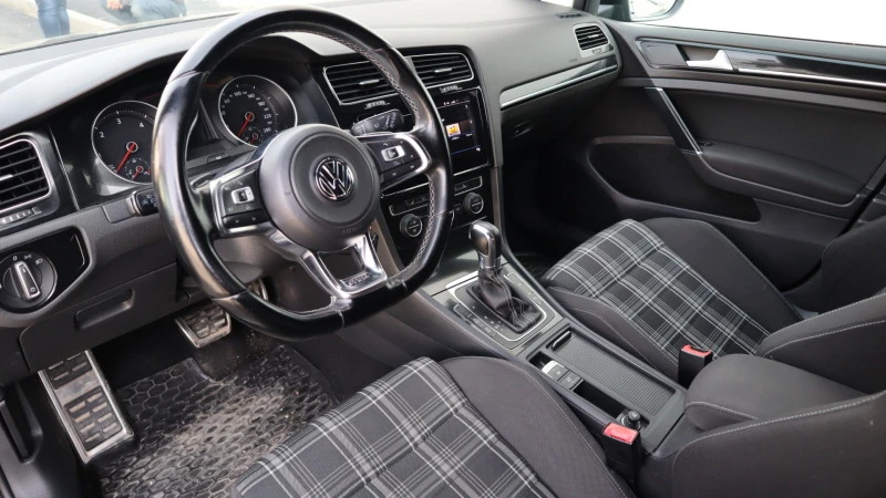 VW Golf GTD, снимка 6 - Автомобили и джипове - 47252385