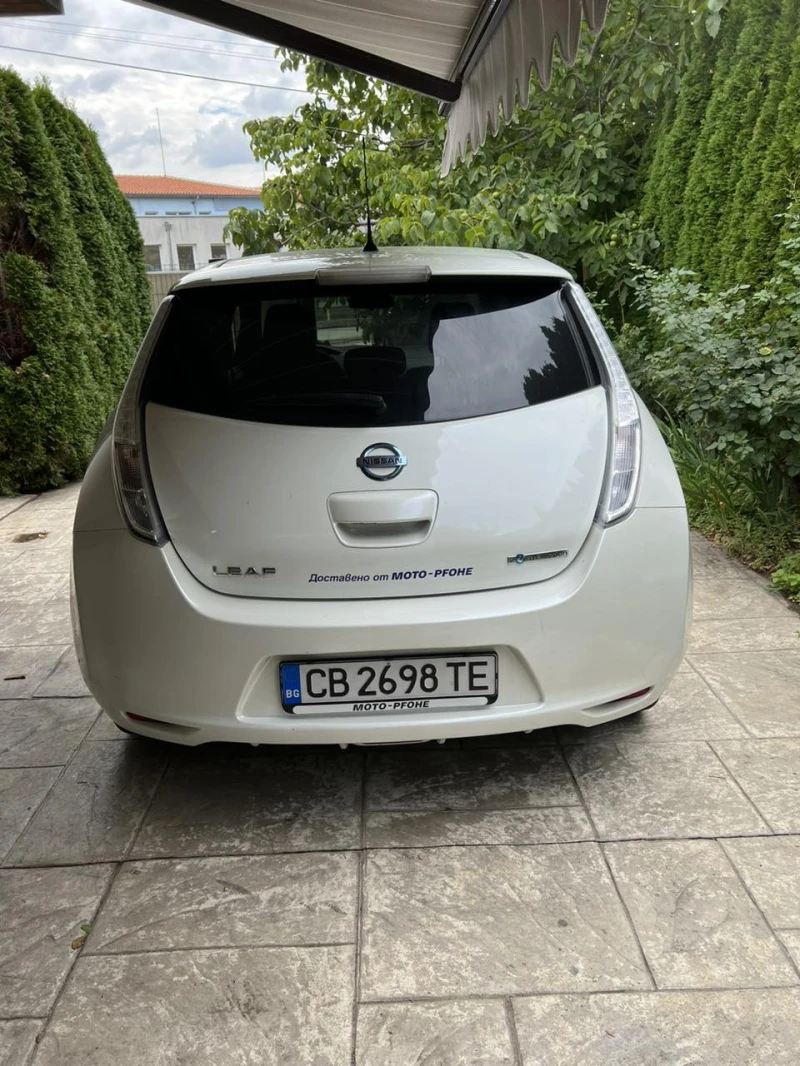 Nissan Leaf , снимка 2 - Автомобили и джипове - 47773415