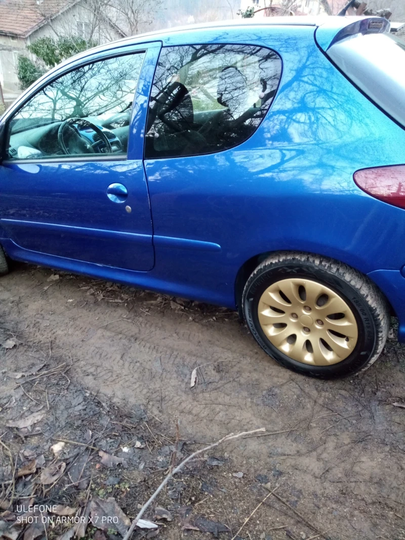 Peugeot 206, снимка 5 - Автомобили и джипове - 48910451