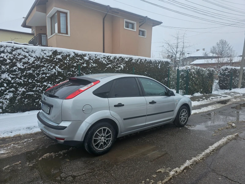 Ford Focus Газ-инж-Гаражен , снимка 8 - Автомобили и джипове - 49265405