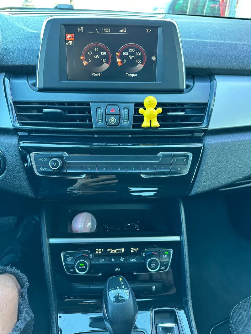 BMW 2 Active Tourer 1.8 d Sport, снимка 10 - Автомобили и джипове - 50955390